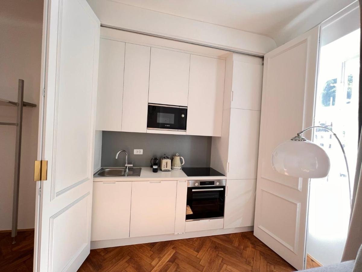Ab Ljubljana - Breg Apartments Екстер'єр фото
