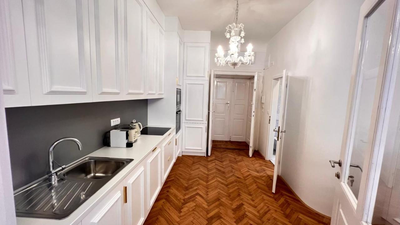 Ab Ljubljana - Breg Apartments Екстер'єр фото